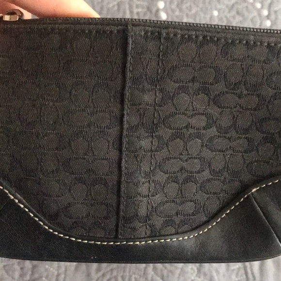 Coach wristlet - Picture 5 of 8